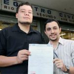 Casal gay formaliza união civil em cartório de Belo Horizonte 13 821998