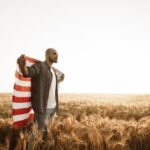 "Patriotismo e Identidade: Como Afro-Americanos Reescrevem a Narrativa da América"