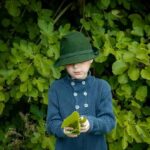 "Exposição 'Wet Garden' de Janie Stamm: Uma Reflexão sobre Cultura e Ecologia da Flórida em Tempos de Mudanças Climáticas"