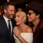Lady Gaga anuncia casamento com Michael Polansky em conversa com Bruno Mars 13 Cantora revela planos para o casamento com o noivo durante participação na rádio de Bruno Mars