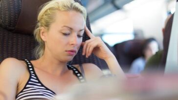 Popstar está longe dos holofotes enquanto equipe planeja tratamento para sua saúde mental e vícios