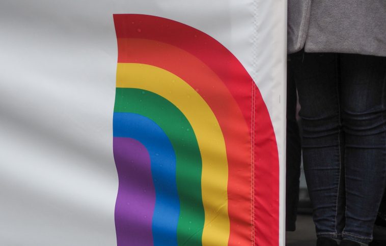 ЛГБТ-флаг