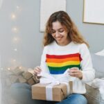 Descubra os Presentes Queer que Vão Transformar Suas Celebrações de Fim de Ano: 30 Ideias Incríveis que Celebram a Diversidade 12 180599 1733329948 original