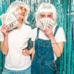 "Desvendando os Desafios Financeiros das Drag Queens: A Realidade por trás do Glamour em RuPaul's Drag Race" 13 182877 1734741281 original