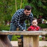 "Como Lucas Lucco Constrói uma Relação Paterna Forte Através de Momentos Cotidianos com Seu Filho"