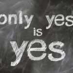 "Acusações de Assédio Sexual: Blake Lively Processa Justin Baldoni e Revela Ambiente Hostil em Produção de Filme"