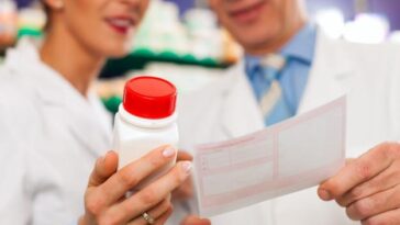 "Homofobia em Farmácia de Campo Grande: Farmacêutico Registra Boletim de Ocorrência Após Bilhete Ofensivo"