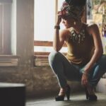 "Rihanna Reflete Sobre Estilo e Evolução: O Que Ela Realmente Pensa Sobre as Tendências do Passado?"