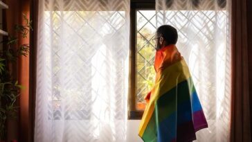 "Desafios Persistem: A Realidade dos Direitos LGBTQIA+ no Nepal entre Avanços Legais e Barreiras de Acesso à Saúde"