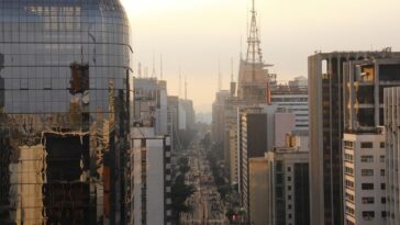 "Réveillon na Avenida Paulista: O que esperar do evento que promete atrair 2 milhões de pessoas em 2024?"