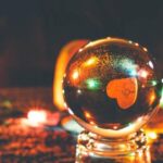 "Qual é o impacto das cores do réveillon nas suas energias para o novo ano? Descubra as tonalidades a evitar segundo o Feng Shui"