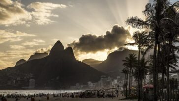 "Rio de Janeiro oficializa feriado de Nossa Senhora de Aparecida: o que isso significa para a diversidade cultural e religiosa do estado?"