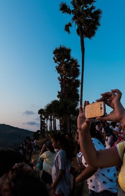 "Réveillon em Copacabana: Como a Preparação para a Maior Festa da Virada do País Está Sendo Organizada?"