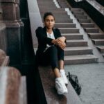 "Como Rihanna Transformou o Estilo Urbano Moderno e Impactou a Indústria da Moda"