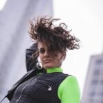 "Rihanna Eleva o Estilo Casual em Nova York: O Que Seu Look Revela Sobre Tendências e Estilo de Vida em 2024?"