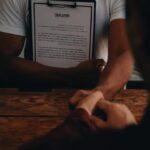 "Jay-Z e Diddy: Como Novas Revelações em Processo Judicial Revelam Desdobramentos de Acusações Graves no Mundo do Entretenimento"