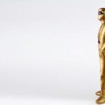 "Elton John Confunde Brandi Carlile com Rihanna em Cerimônia do Golden Globe e Abre o Jogo Sobre sua Saúde Ocular"