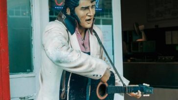 O Mistério por Trás do Nome de Elvis Presley: O Que Realmente Sabemos Sobre sua Identidade?