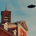 "Vigília em Liverpool: Comunidade se Une para Homenagear The Vivienne, Estrela do Drag e Ícone LGBTQ+"