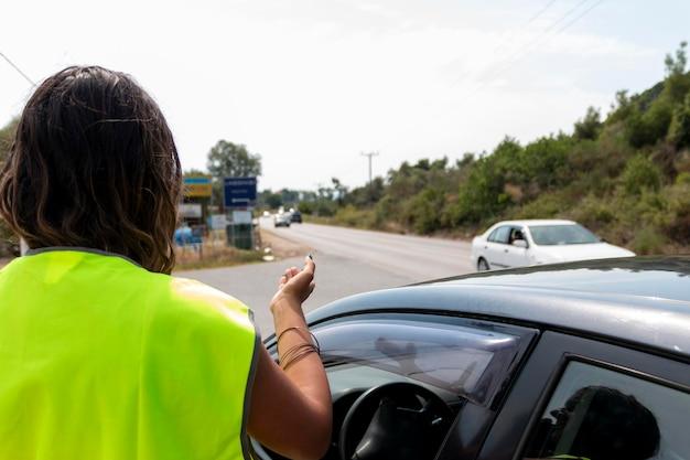 "Incidente de agressão entre motorista de aplicativo e passageira em Salvador levanta questões sobre segurança no transporte urbano"