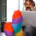 "Como Liniker Transformou o Cenário Musical Brasileiro com 'CAJU' e Alcançou 200 Milhões de Reproduções em Apenas Cinco Meses"