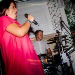 "Invasão de palco em show de Anitta: o que aconteceu e como a artista reagiu?"