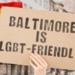 "Repressão e Resistência: A Luta da Comunidade LGBTQ+ na Rússia em Tempos de Perseguição"