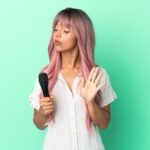 "Ariana Grande e Selena Gomez: O Impacto das Indicações ao SAG Awards 2025 na Representatividade e Diversidade na Indústria do Entretenimento"