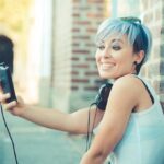 "A Transformação de Ariana Grande: Como a Mídia e as Redes Sociais Influenciam a Percepção da Beleza e a Saúde Mental das Celebridades"