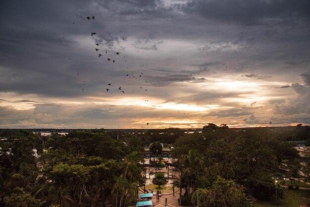 "Chuvas Devastadoras na Bahia: Cidades em Emergência e Impactos na Mobilidade"