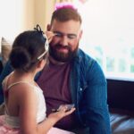 "Valentino Martin enfrenta críticas nas redes sociais e defende a liberdade de expressão na dança: um olhar sobre a autoaceitação na juventude LGBT" 13 "Valentino Martin enfrenta críticas nas redes sociais e defende a liberdade de expressão na dança: um olhar sobre a autoaceitação na juventude LGBT"