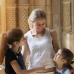 "Como a Maternidade Influencia a Carreira Artística dos Filhos de Madonna: Um Olhar sobre Talentos e Desafios"