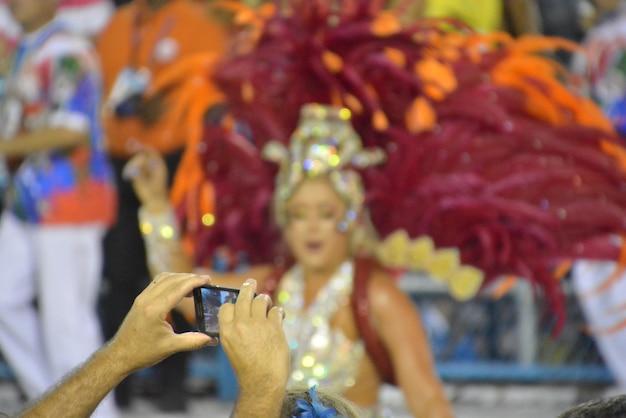 "Carnaval no Rio de Janeiro: Como a Evolução dos Eventos e a Diversificação do Público Transformam a Maior Festa do Brasil"