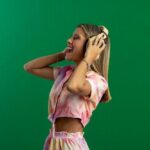 "A Reação de Ariana Grande à Performance de Carrie Underwood na Posse de Trump: Um Estudo sobre Celebridades e Política"