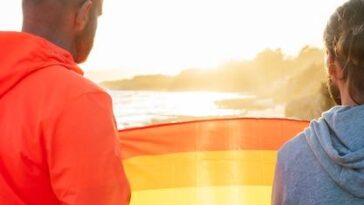 "Apelo da Bispa Mariann Edgar Budde: A Necessidade de Misericórdia e Inclusão para Crianças LGBT nos EUA"