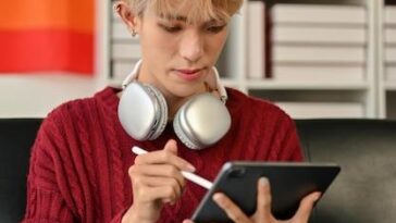 "Literatura Queer em Foco: Oportunidade de Baixar E-books Gratuitos em Janeiro"