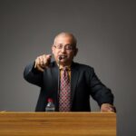 "Conflito Legal em Gana: Presidente do Parlamento Critica Ex-Presidente por Rejeição de Projeto de Lei Anti-LGBTQ+" 12 "Conflito Legal em Gana: Presidente do Parlamento Critica Ex-Presidente por Rejeição de Projeto de Lei Anti-LGBTQ+"