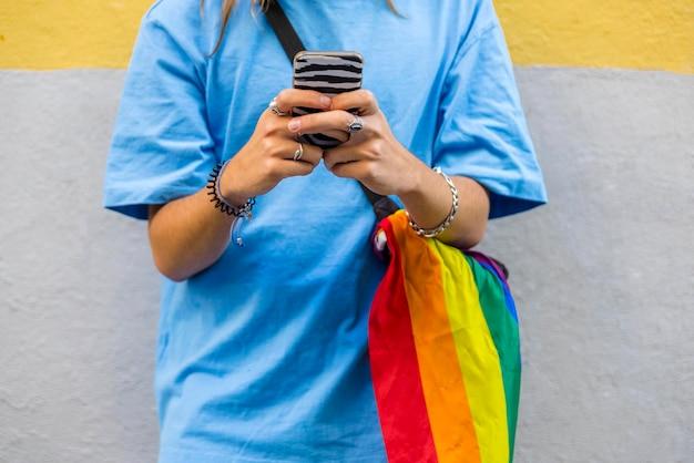 "Semana da Visibilidade Trans em Fortaleza: Programação Diversificada Foca em Saúde e Direitos Humanos"