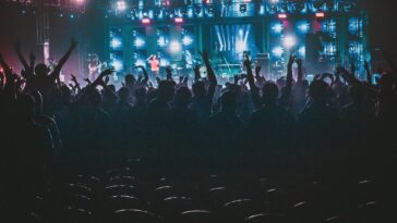 "Festival de Verão Salvador: Como a Música Brasileira se Reinventou em um Evento que Celebrou Diversidade e Inclusão"