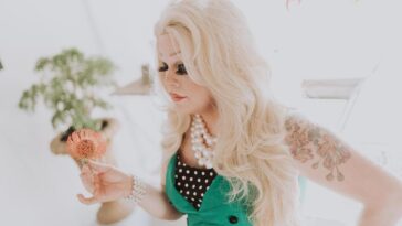 "Valdepeñas se Prepara para o VIII Concurso Nacional de Drag Queen: O que Esperar do Evento que Celebra a Diversidade no Carnaval 2025?"