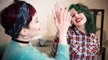 "Lady Gaga Reflete sobre Críticas ao 'Joker: Folie à Deux' e Desafios da Resiliência Artística"