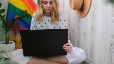 "Como a Escócia Está Preparando Jovens para Enfrentar o Discurso de Ódio nas Redes Sociais?"
