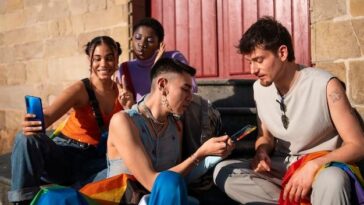 "Exposição 'Histórias LGBTQIA+' no MASP: Uma Reflexão Sobre Identidade e Resistência em Tempos de Repressão"