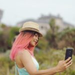 "Anitta e a Controvérsia nas Redes: O Impacto da Intolerância Religiosa na Popularidade da Cantora"