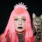 "A Recepção de 'Abracadabra': Como o Novo Single de Lady Gaga Mobiliza Fãs e Celebridades nas Redes Sociais"