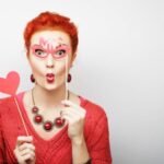 "Bal'Ograph Drag: O Que Esperar da Noite de Celebração da Diversidade em Saint-Céré?"