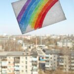 Suspensão da "Regra de Acesso Igualitário" pelo HUD: O que isso significa para as políticas de habitação e a comunidade LGBT?