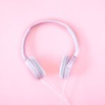 "Rihanna Retorna à Música: Expectativas e Rumores Sobre a Nova 'Era Azul' e o Futuro do 'R9'"