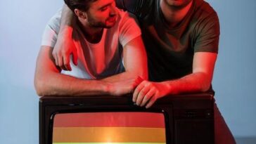 "Como a Representação de Personagens LGBTQIA+ na Televisão Pode Transformar Narrativas: O Caso de Gigi em 'Volta por Cima'"
