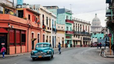 "Críticas ao 'Palmas y Cañas': O Debate sobre Machismo e Homofobia na Televisão Cubana"
